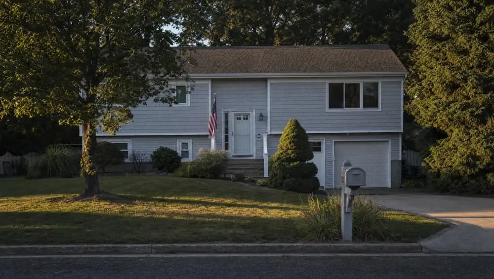 New Jersey rental home with tenant mailboxes out front. Selling with tenants in place cash sale process